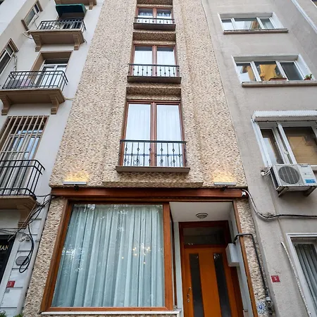 Pia Homes- Guemuessuyu Apartmanhotel